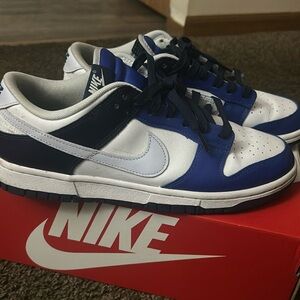 Nike dunk low